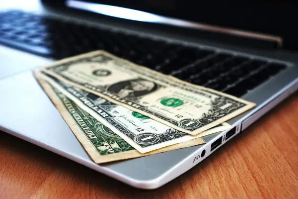 How to Make a Six-Figure Income Online